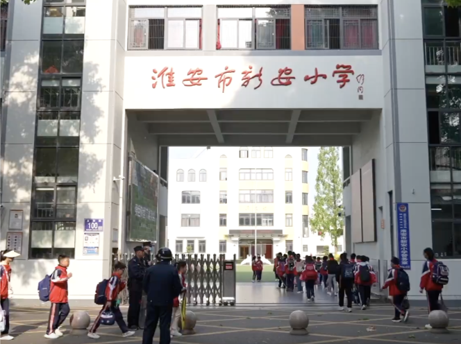 时政长镜头丨呵护