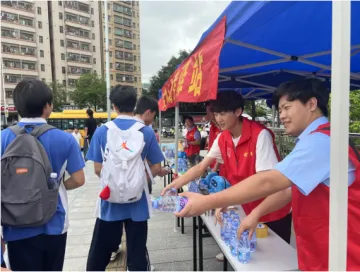 护航高考，中国建筑公益南方志愿服务队在行动