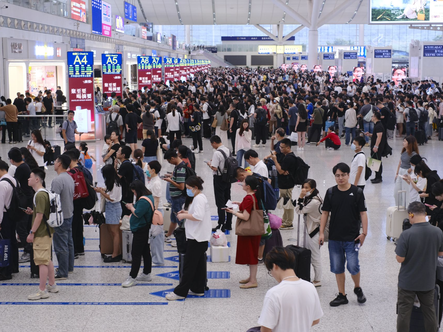 深圳铁路6月15日起实行新的列车运行图