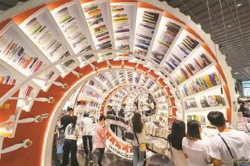 市民消费热情高涨！走进深圳各大商圈，到处热闹非凡