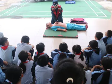 防“溺”于未然——惠州海警深入校园开展暑期防溺水安全教育