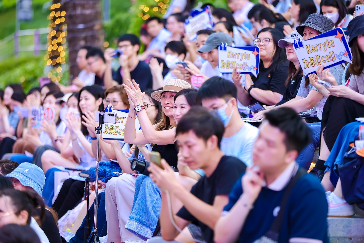 2024粤港澳大湾区时尚文化周在深启幕！曾比特、周子涵献唱《繁花》金曲