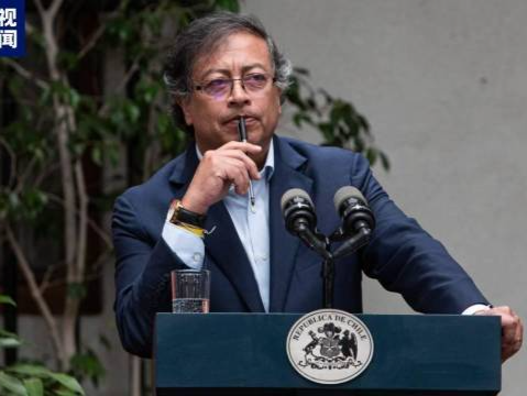 哥伦比亚总统宣布暂停向以色列出口煤炭