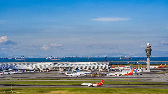客流量进出两旺 深圳机场今年旅客吞吐量已突破3200万人次