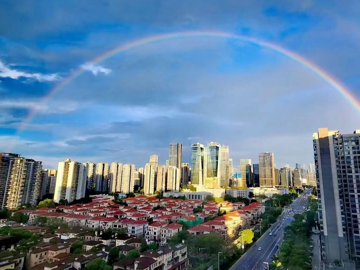 双倍浪漫！深圳获赠绝美双彩虹🌈🌈