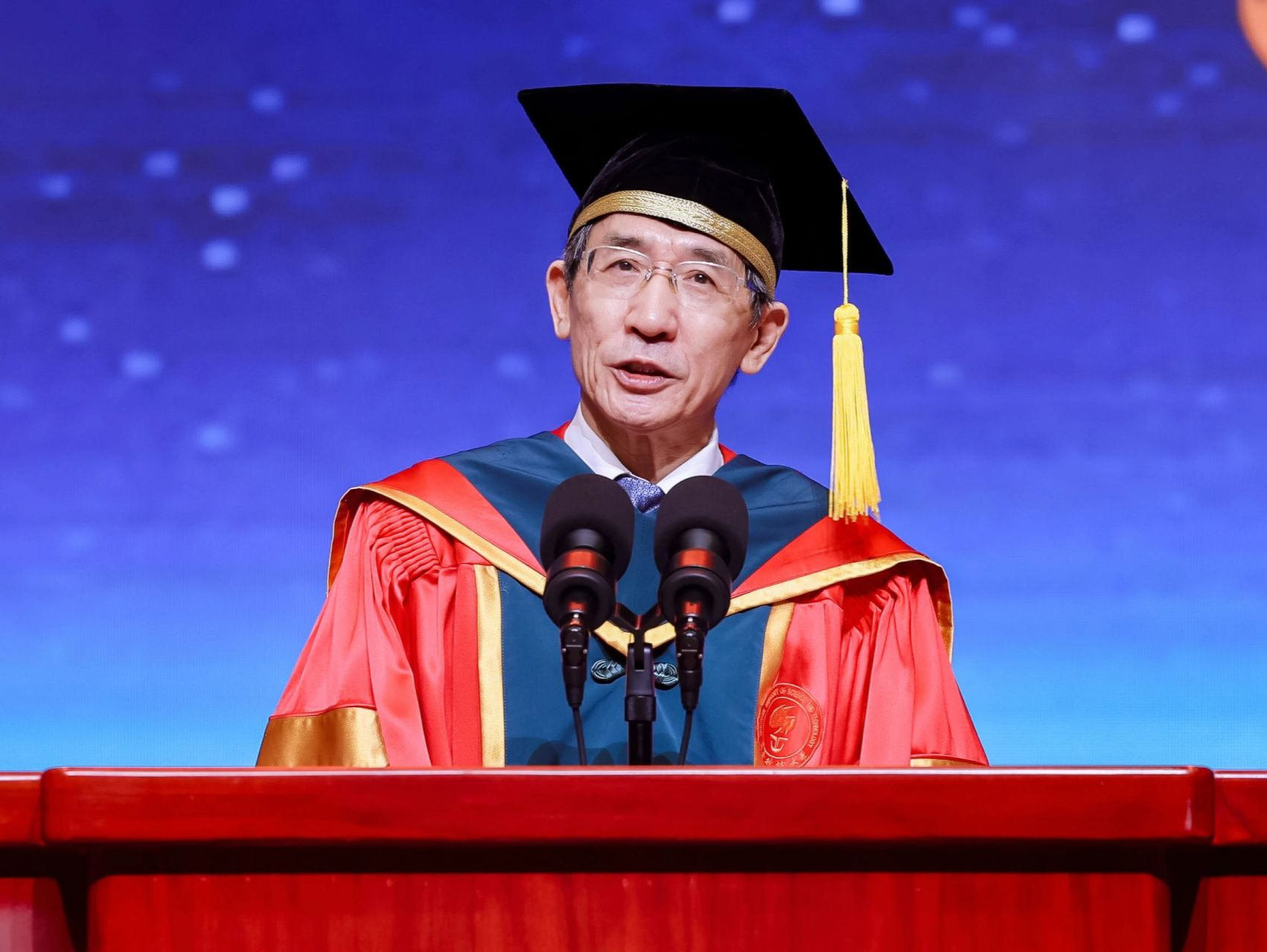 国家最高科学技术奖得主薛其坤，在深圳对大学毕业生反复谈到这个关键词