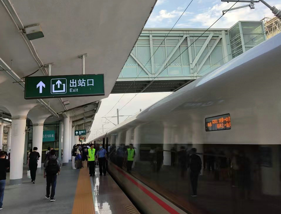 受台风“格美”影响，7月26日汕头站停运部分动车