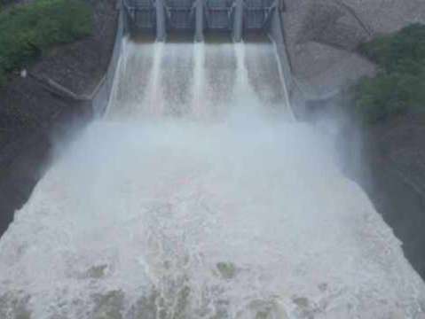 河南南阳遭遇极端暴雨，一地24小时雨量超600毫米