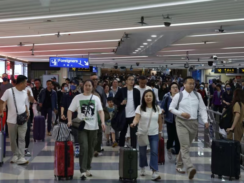 罗湖口岸上半年超3000万旅客出入境，四度刷新单日客流新高