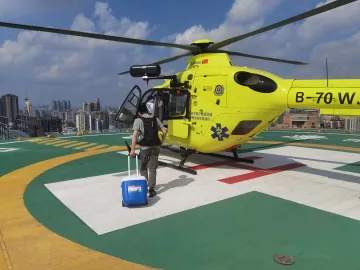 30分钟！空中转运助力深圳“肺移植”加速度，73岁老人获新生