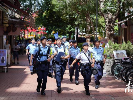 官宣：香港警队最快7月25日起改用国产手枪