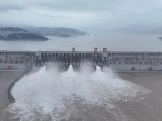 长江今年第2号洪水形成