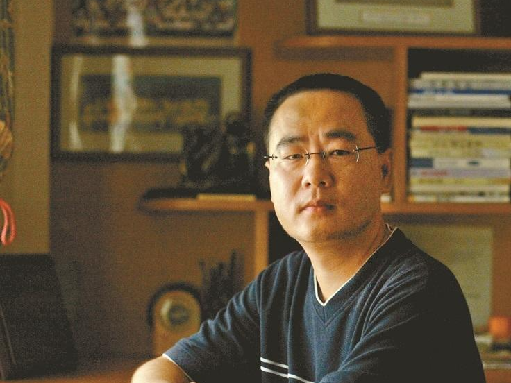 城市英雄 87期 | 深圳作家、填词人谢宏：AI，打通诗歌与音乐的边界