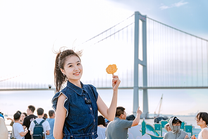 深圳ENJOY｜可以吃的“深中通道”！深圳文创雪糕图鉴来了