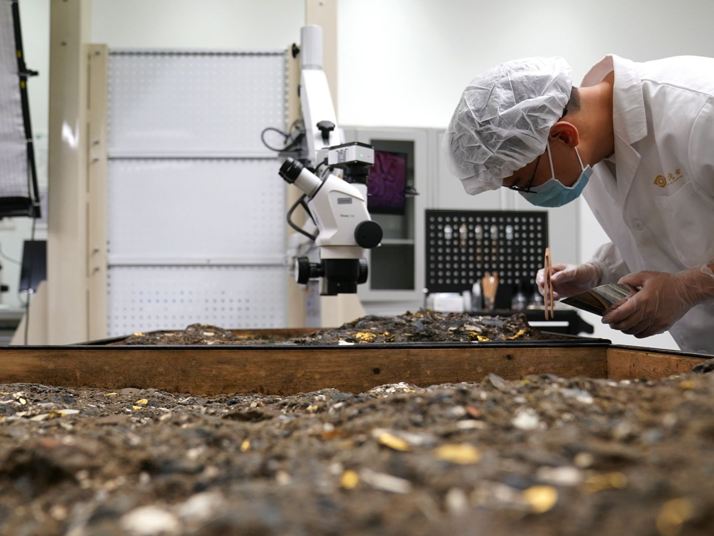 首次发现手工业作坊！解读三星堆新的考古实证→