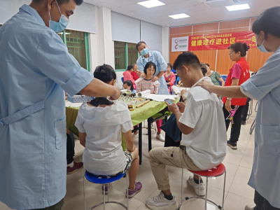 翠岭社区举办“健康理疗进社区”活动