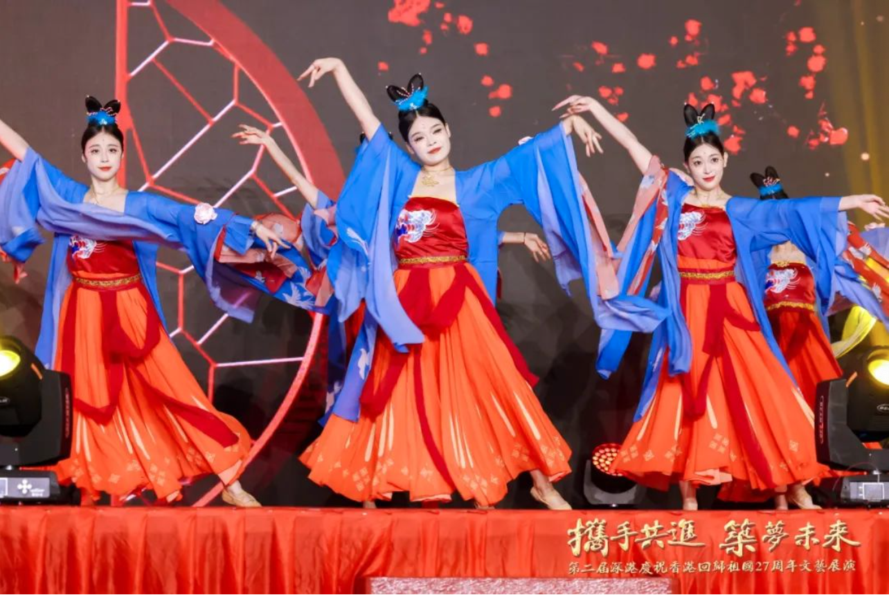 就在今天！锁定直播→