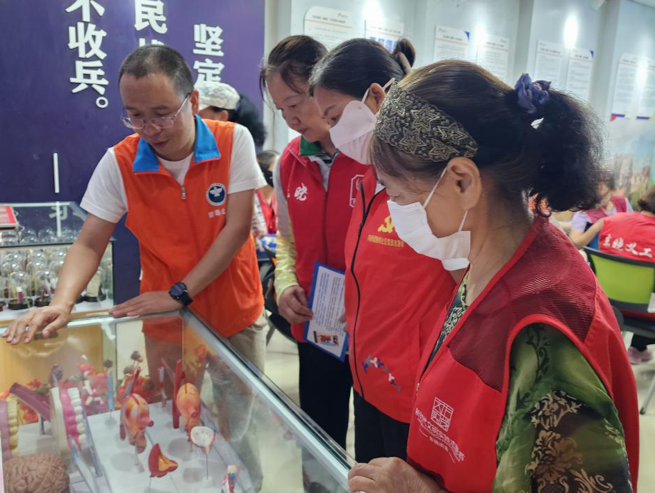 东晓街道开展禁毒知识培训及预防药品滥用讲座