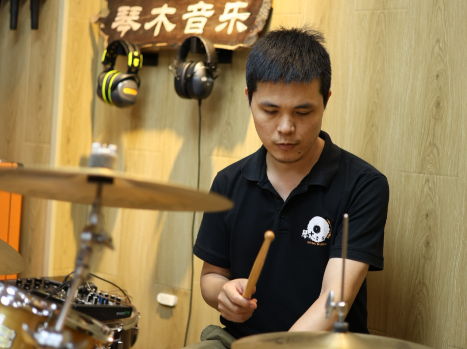 琴木音乐：让孩子们在音乐里找到自己的“海阔天空”｜“读特杯”全国架子鼓大赛系列专访④