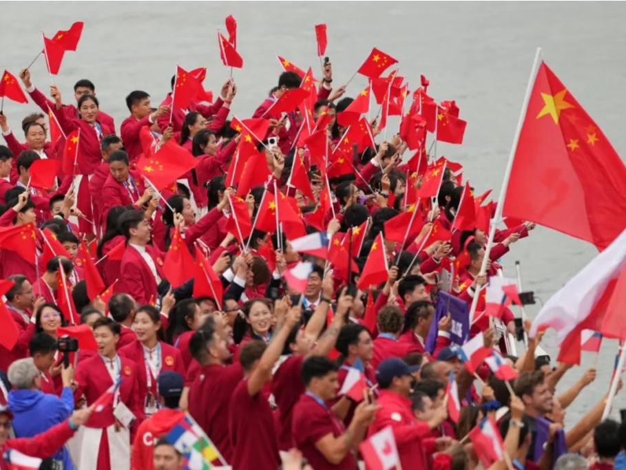 家乡人寄语深圳健儿：加油！我们永远支持你！