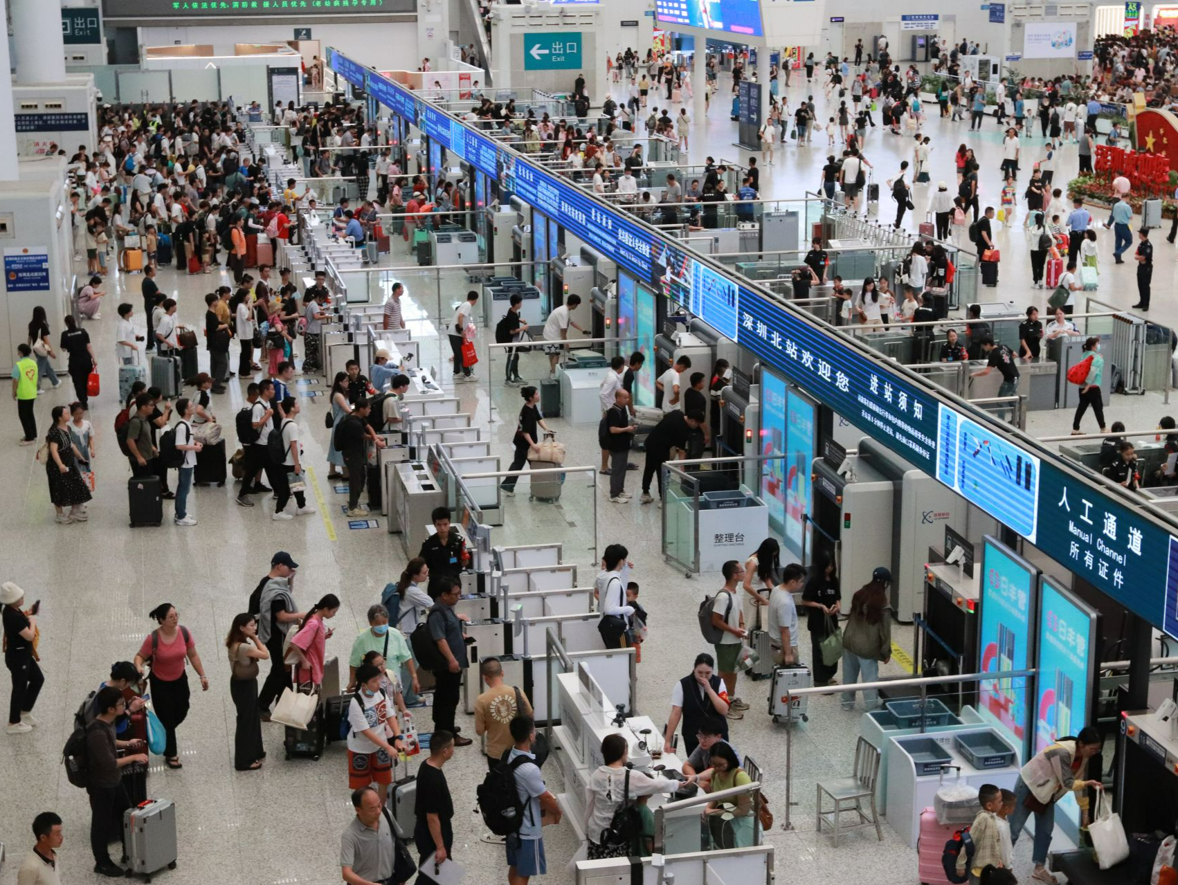 暑运启动以来深圳铁路旅客到发量超千万