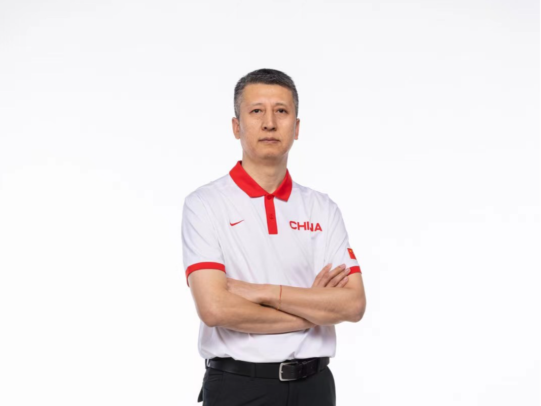 中国篮协聘请郭士强担任中国男篮主教练 