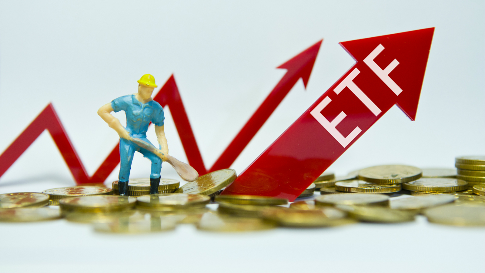 连续八个季度资金净买入 科创50ETF龙头（588060）最新份额破百亿