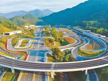深圳自动驾驶开放近千公里，车路云一体化应用提速｜高质量发展调研行