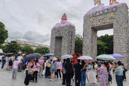 深中新通道 喜迎八方客|门票降至15元/人！中山影视城周末客流量较上周增长超九成