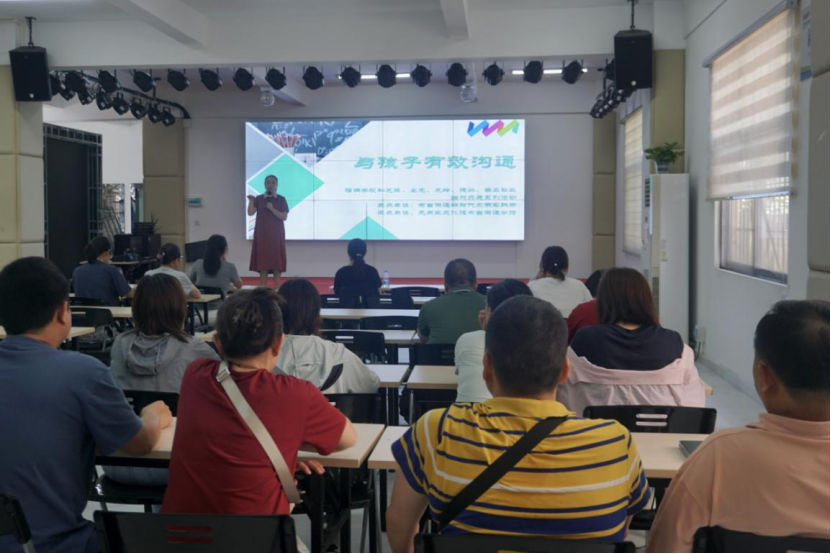 布吉街道：新时代文明实践站携手文明单位共绘文明实践新篇章