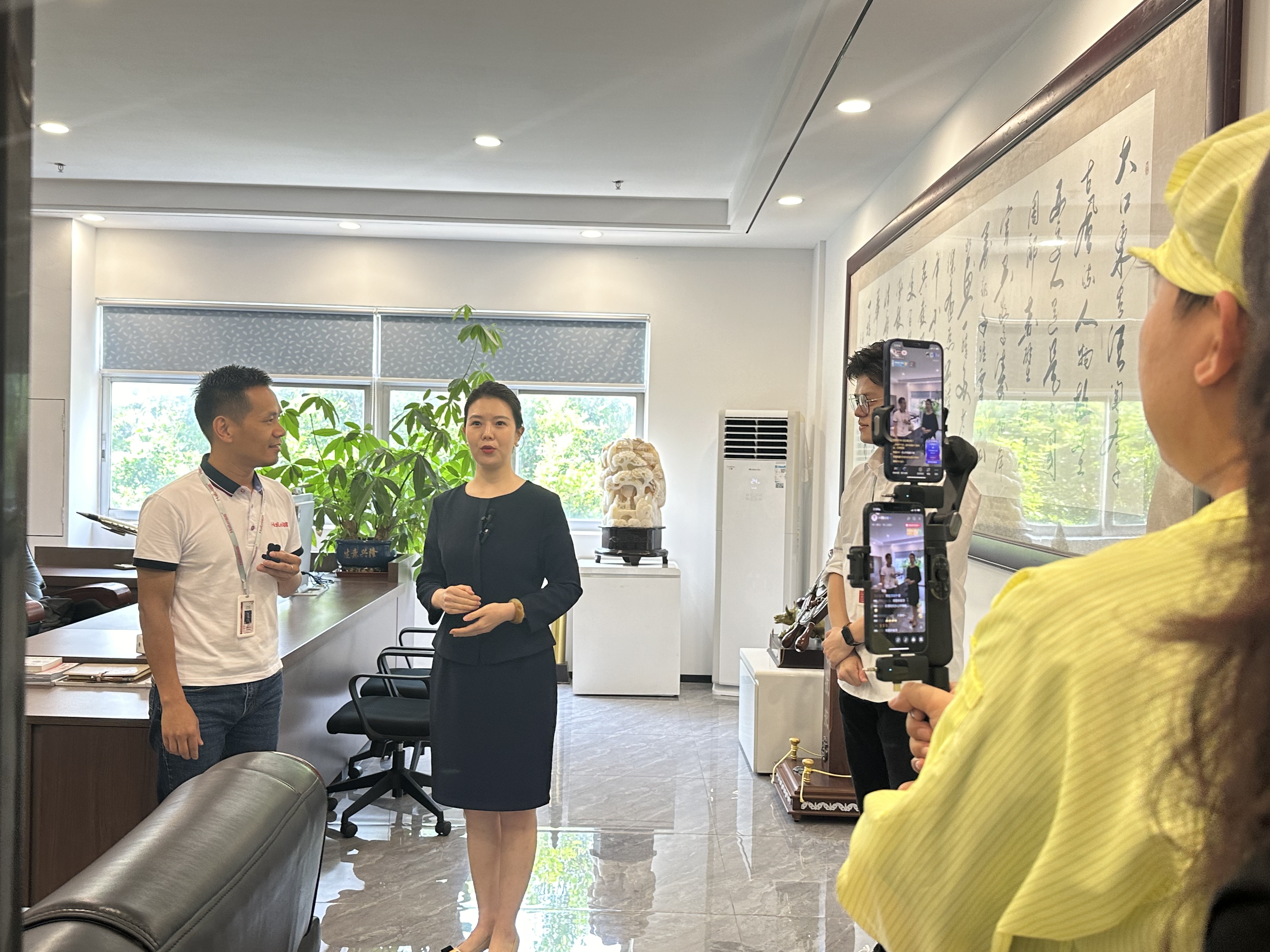 首创就业供需新模式，坪山举办“入企探岗”直播活动