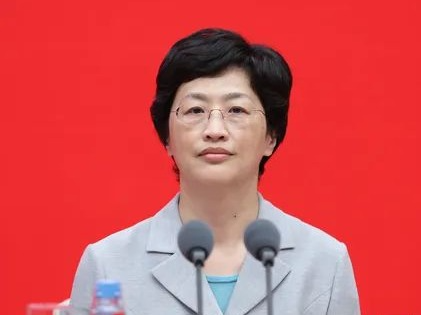 施小琳当选四川省省长