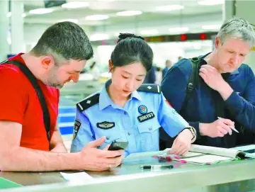 晶报特别报道 | 144小时过境免签，深圳待客毫不“见外”
