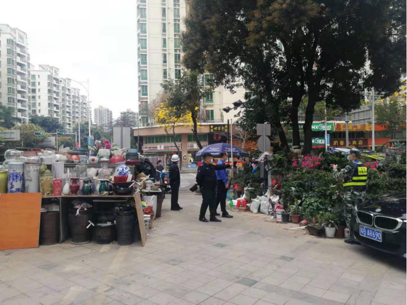 还路于民，布吉街道综合行政执法队破解一占道十年经营难题