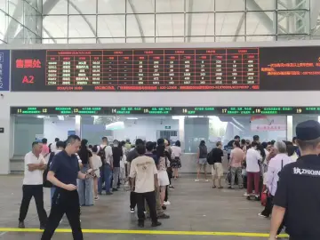 受台风“格美”登陆影响 7月25日深圳铁路将停运列车近260趟