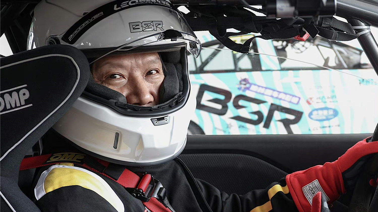 雷军在年度演讲中真的漂了！