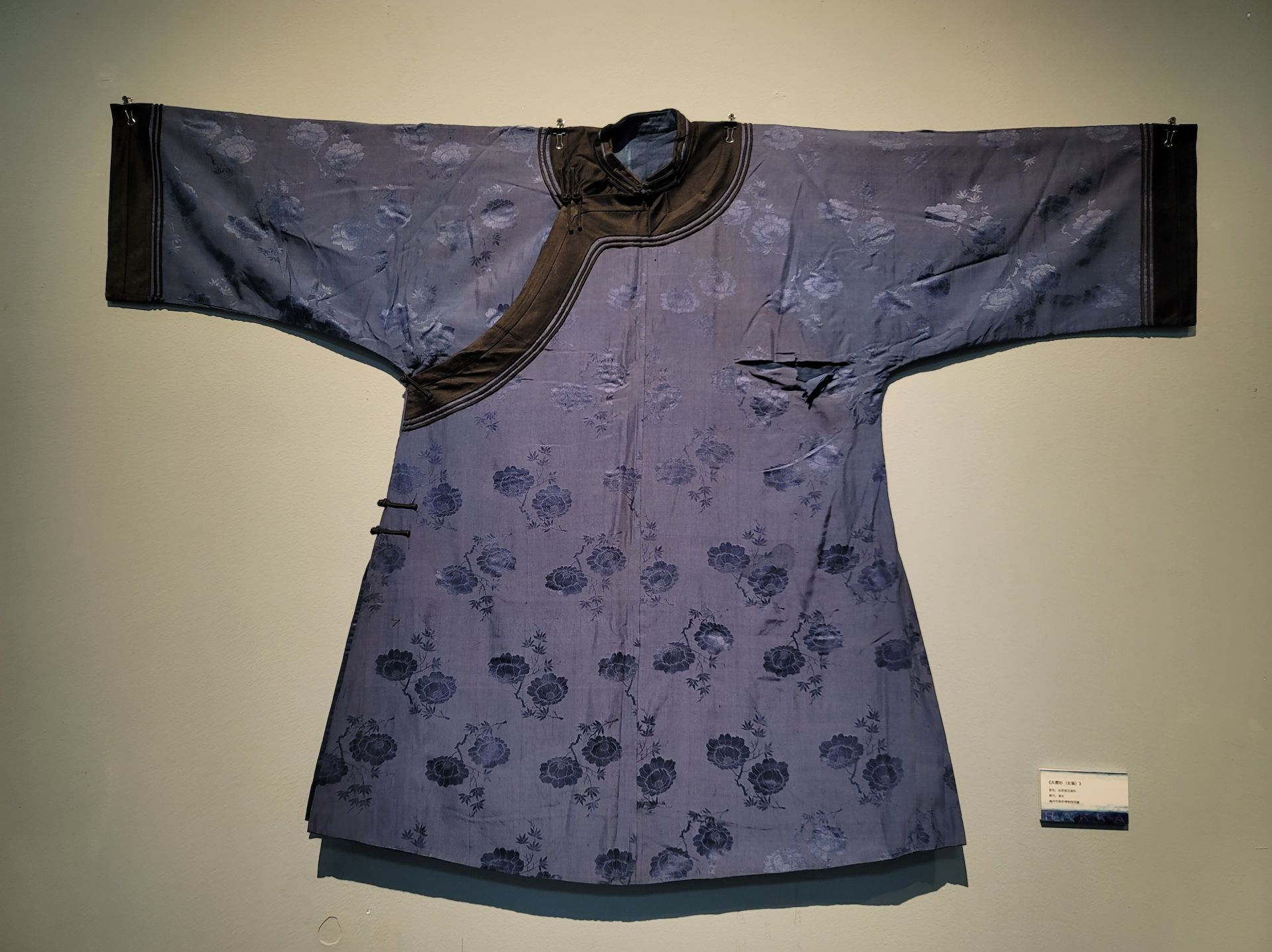 “客家匠艺，织染传承”客家服饰制作技艺创新设计作品展开幕
