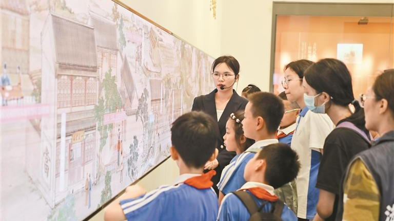 民治街道组织开展法治教育研学活动