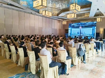 深圳-上海外商投资合作推介会举行