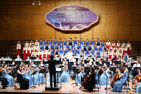 中山佛山220名青少年倾情演唱！这场交响合唱音乐会献礼新中国成立75周年