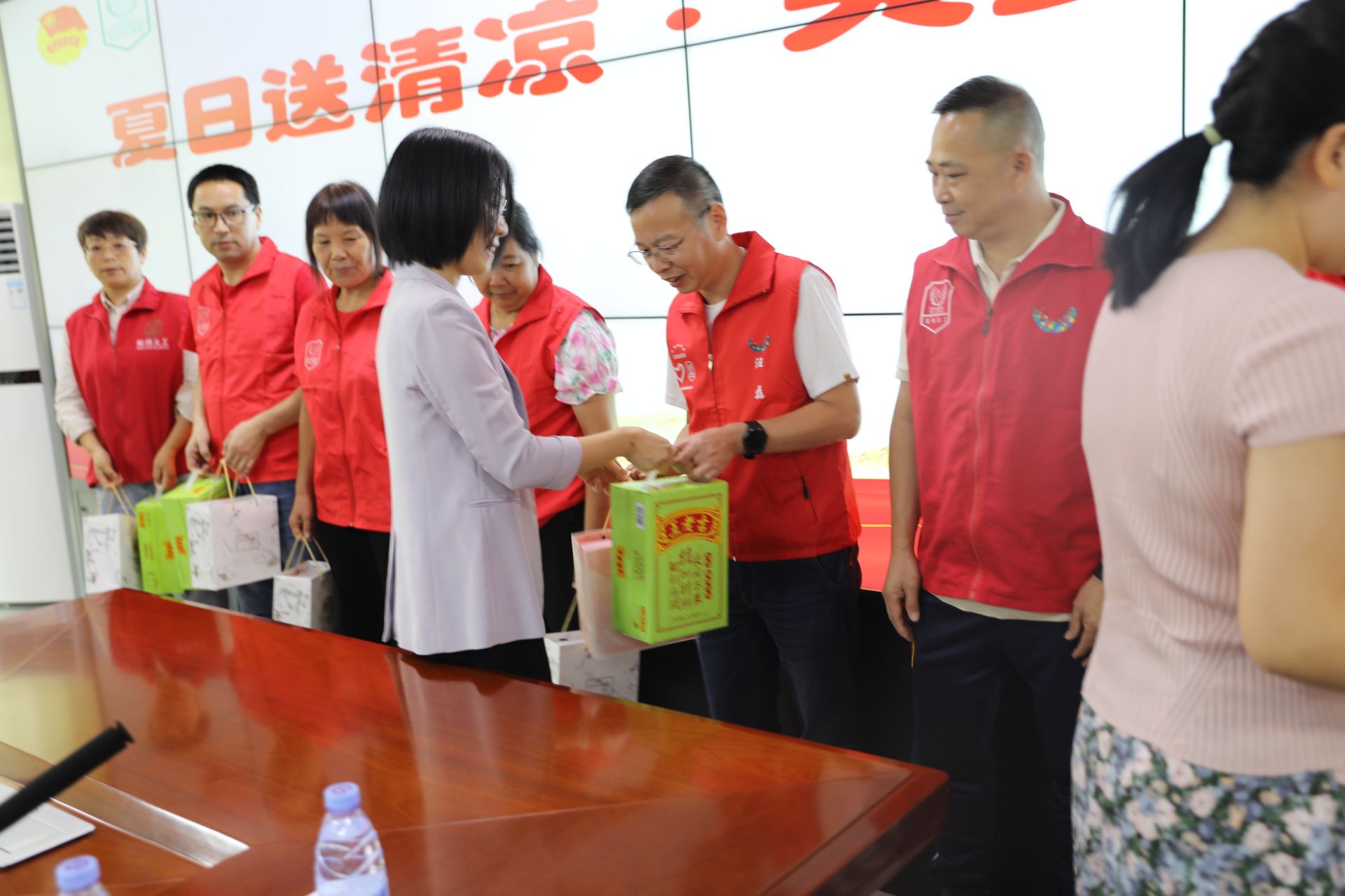 松岗街道团工委（志联）举办专题活动 学习传达党的二十届三中全会精神