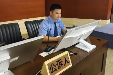 黄玉明：在办案中书写共产党员的初心与热忱