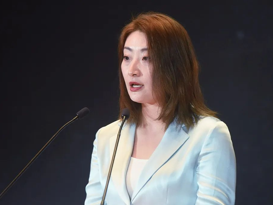 宗馥莉，全面接手娃哈哈！ 