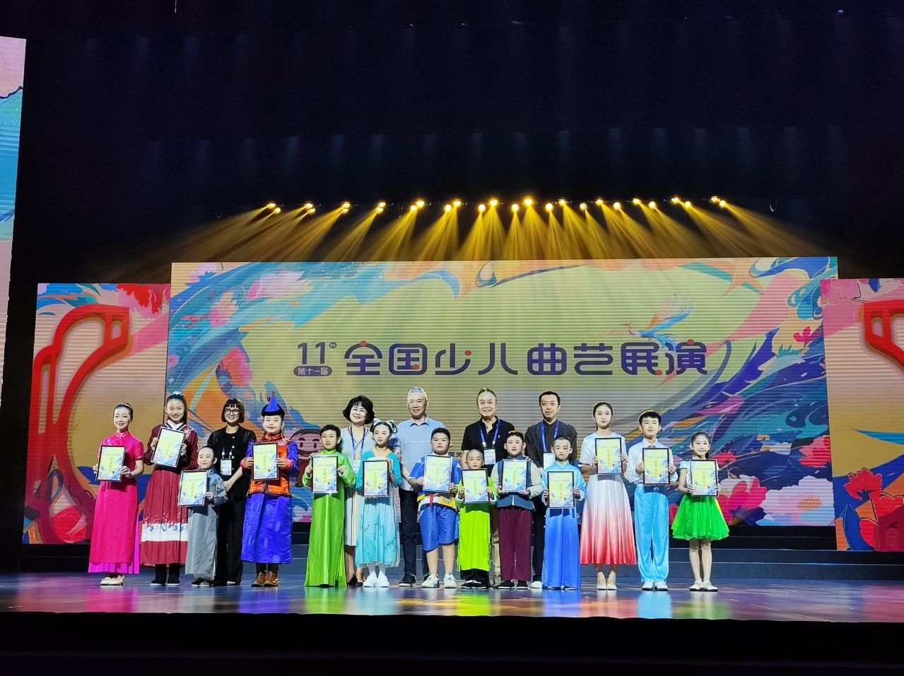 大放光彩！深圳相声作品《对坐数来宝》登上全国少儿曲艺展演舞台