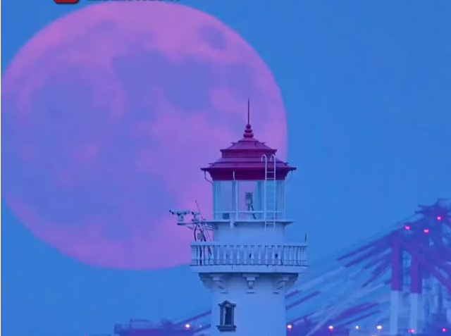 皎月当空悬！沉浸式赏各地超级月亮爬上来
