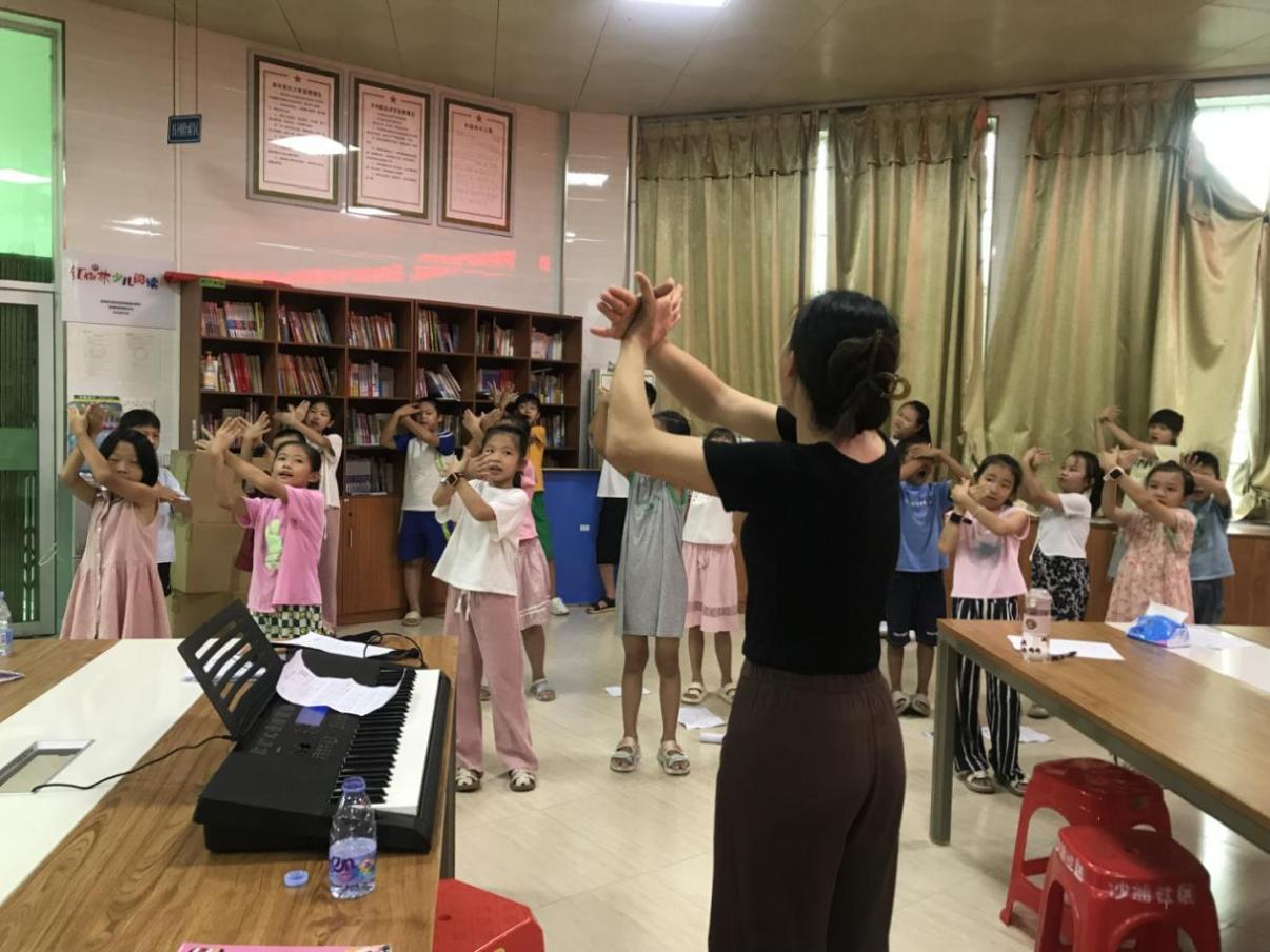 沙浦社区开展“精彩无限，乐趣缤纷”声乐兴趣小组活动
