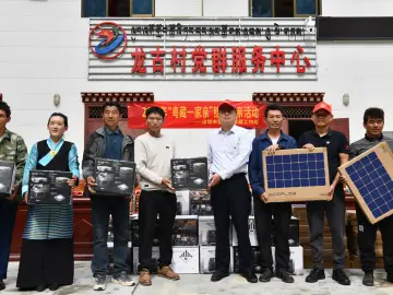 粤藏一家亲 携手促振兴丨深圳市第十批援藏工作组深入龙古村开展结对帮扶活动