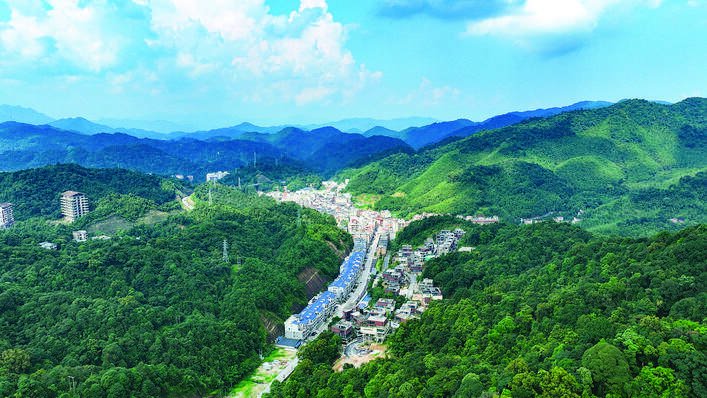 环“两山”示范区乡镇行采访活动走进龙门南昆山