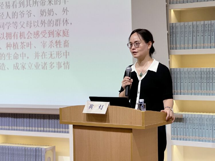 南书房夜话 | 黄灯：非虚构写作恰好提供了一个特殊渠道来表达青年主题