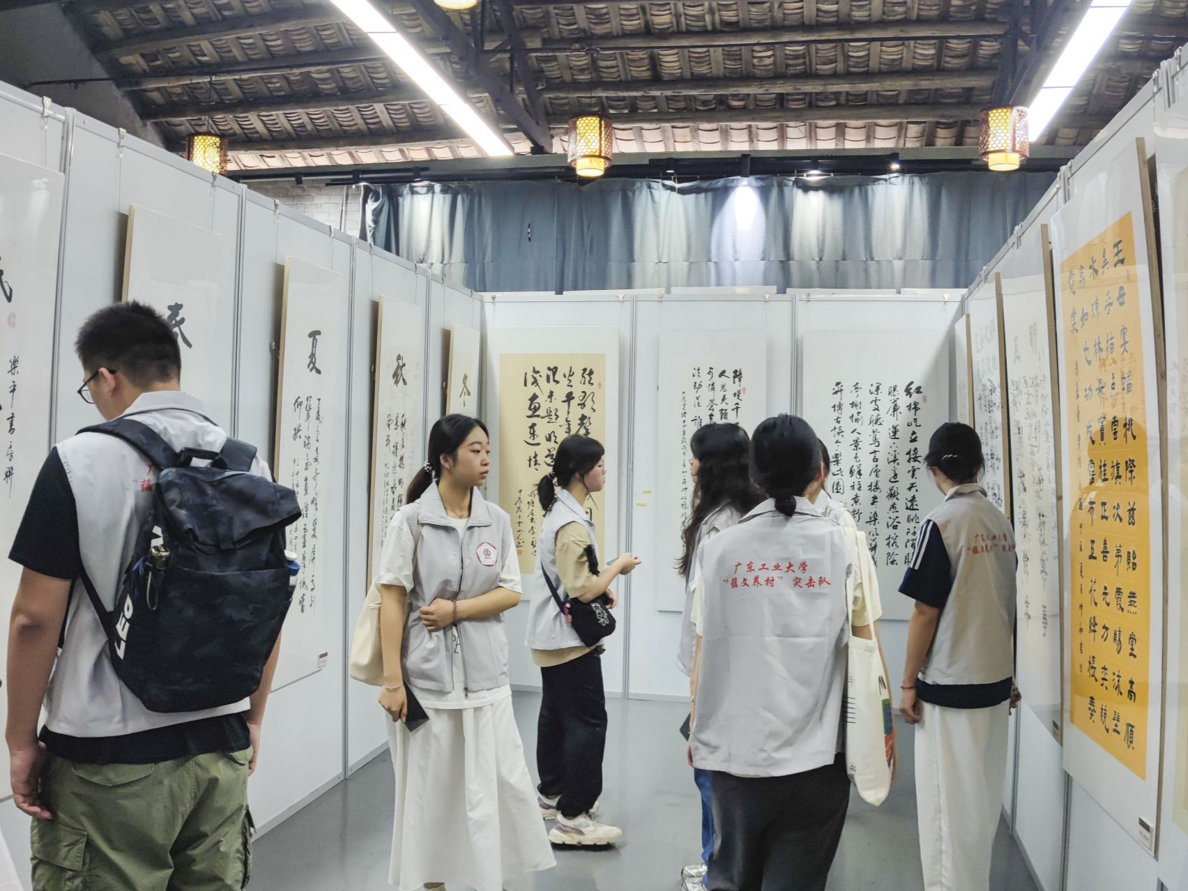 东莞石排塘尾村举行书法作品展，以文化赋能“百千万工程”